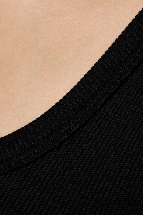 2390_3.webp